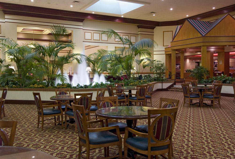 Chicago Marriott Northwest Hotel Hoffman Estates Restaurant photo